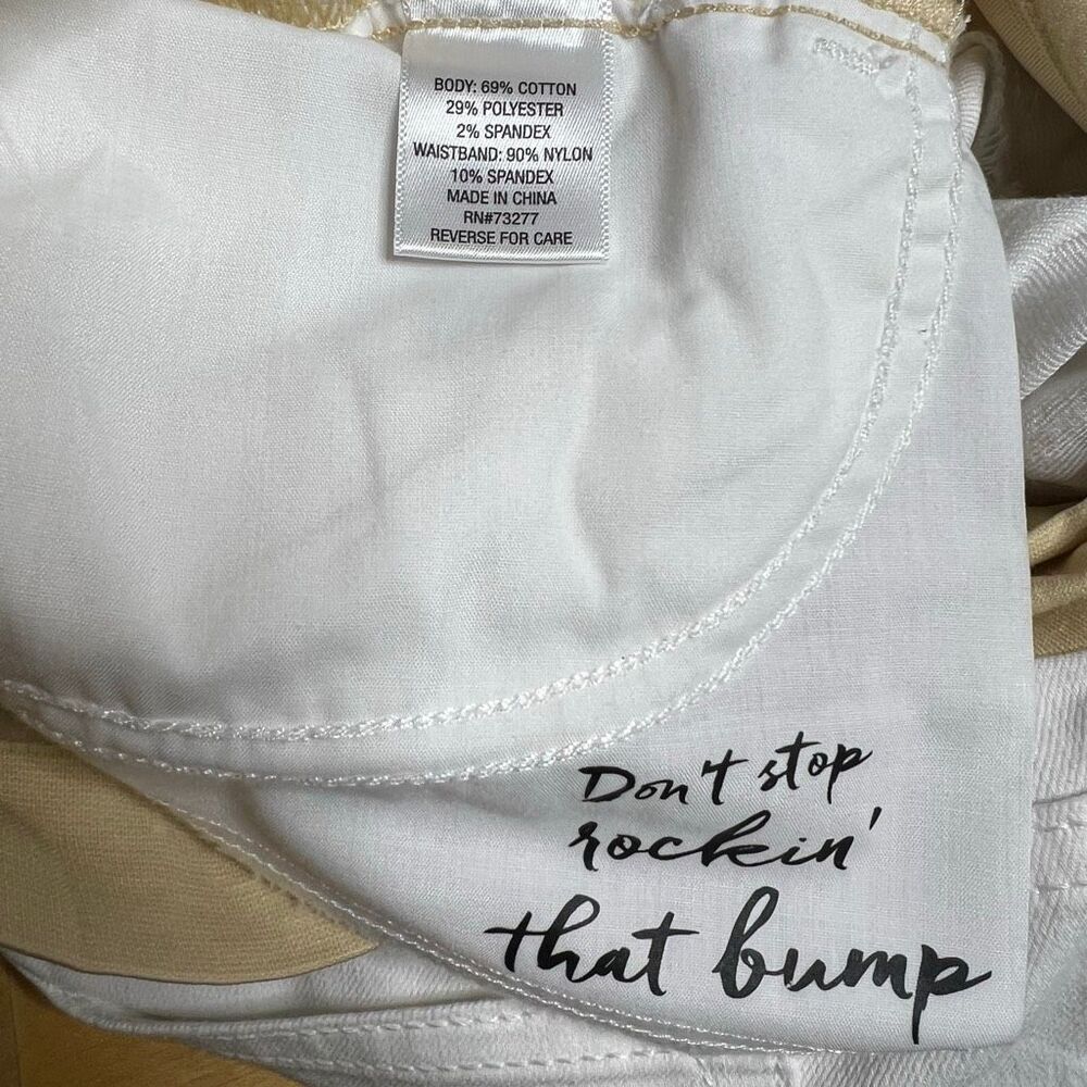 A: glow Maternity Boyfriend Shorts in White, Beige Belly Band,  Women’s 4 - Picture 10 of 11